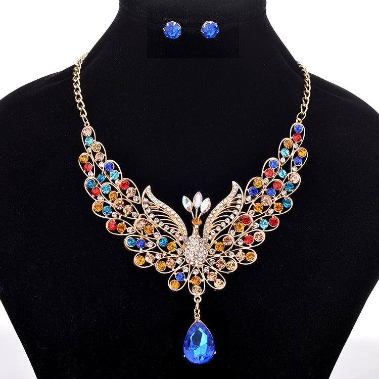 Gift of Elegance: Water Drop Pendant Necklace Set