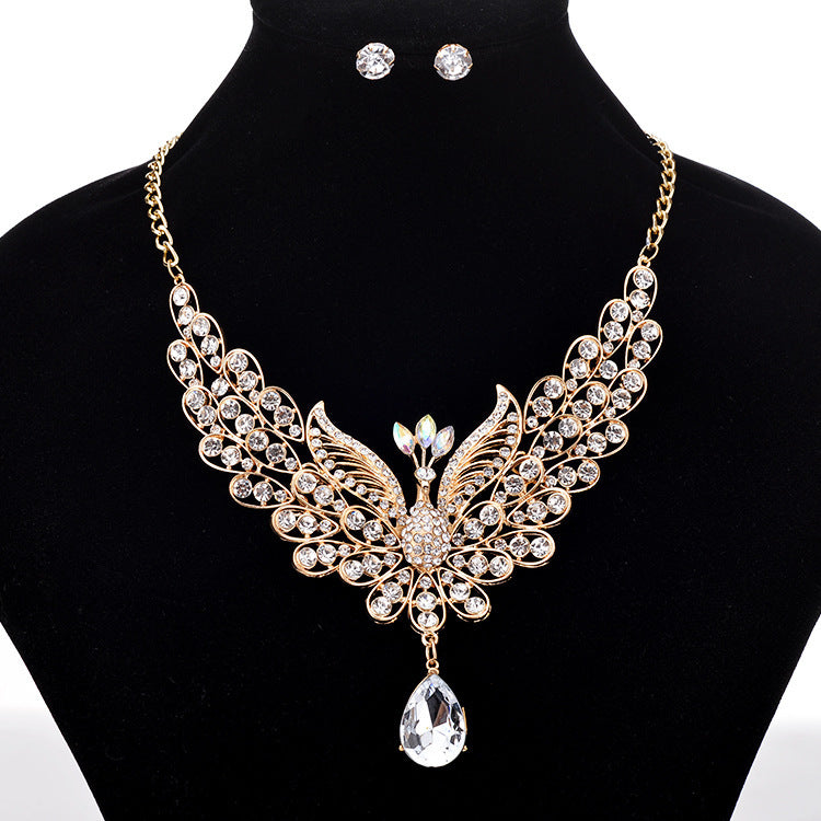 Gift of Elegance: Water Drop Pendant Necklace Set