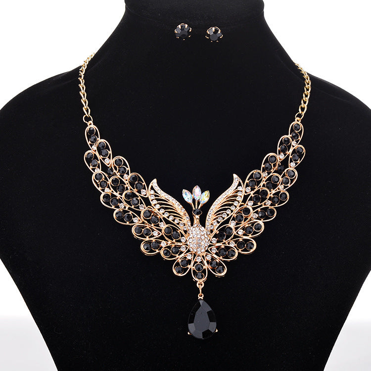 Gift of Elegance: Water Drop Pendant Necklace Set